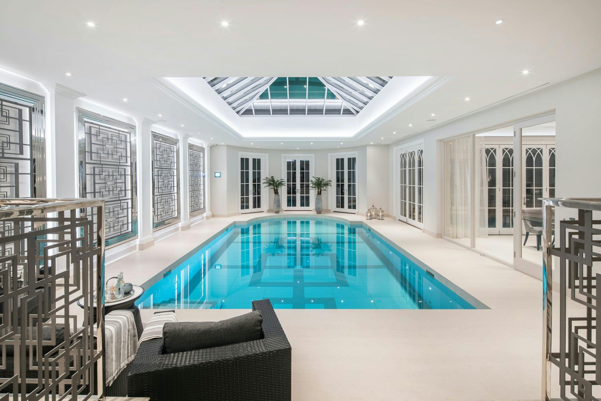 Escape the Elements: Enjoying the Benefits of Indoor Swimming Pools - Benefits of Indoor Swimming Pools